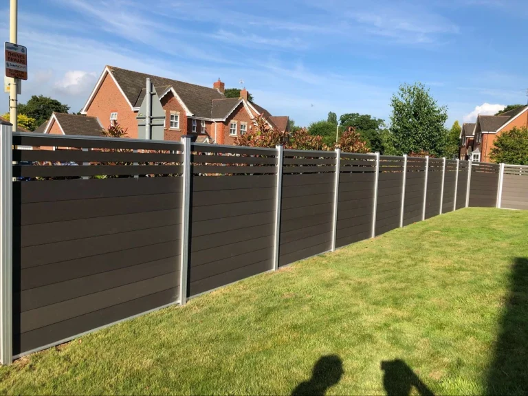 Mid-trellis-fence-UK