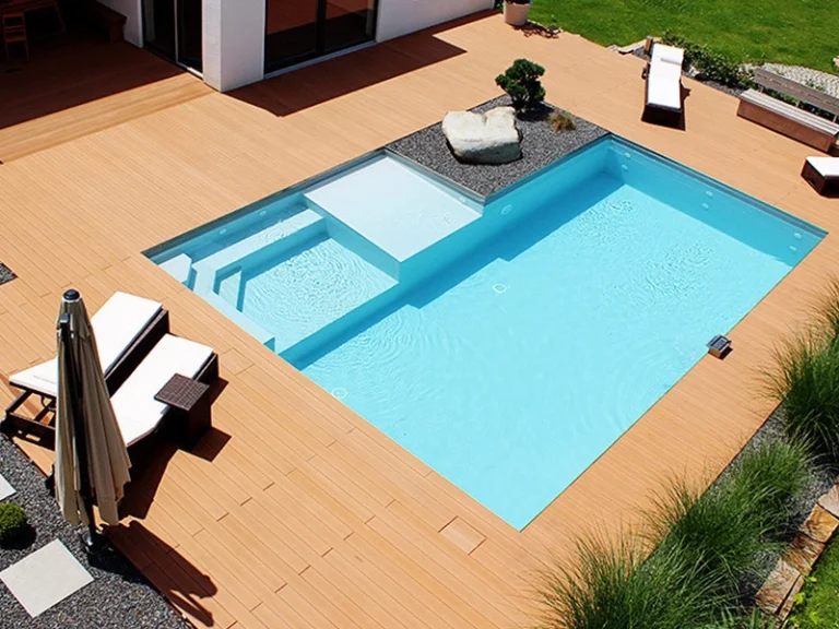 Swimming-Pool-Decking