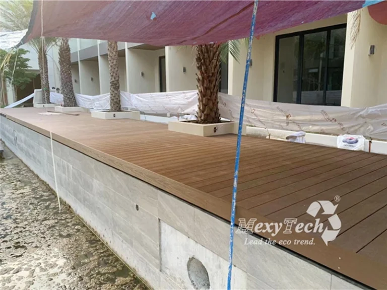 Outdoor-garden-flooring-cover-by-co-extrusion-decking2