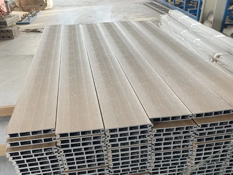 WPC-Co-extrusion-Fence